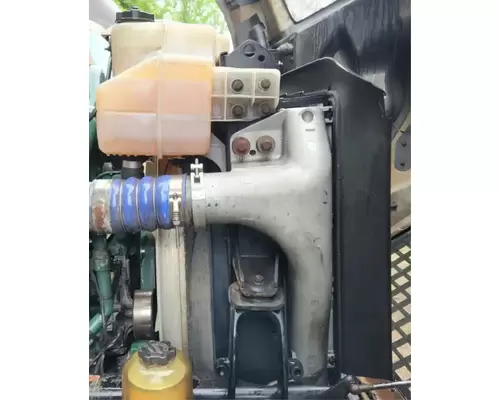 Volvo VNL Radiator