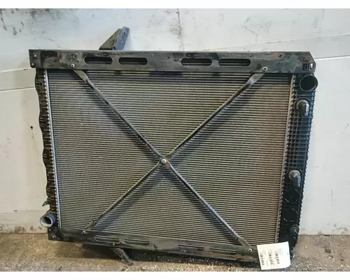 Volvo VNL Radiator