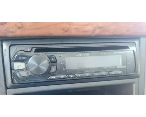 Volvo VNL Radio