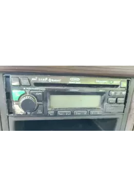 Volvo VNL Radio