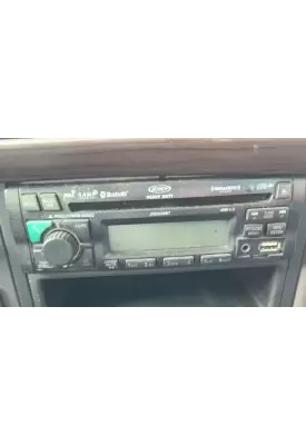 Volvo VNL Radio