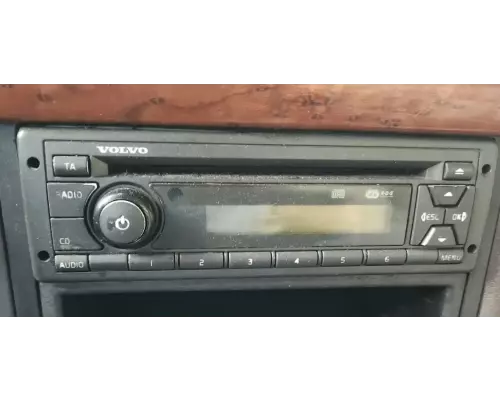Volvo VNL Radio