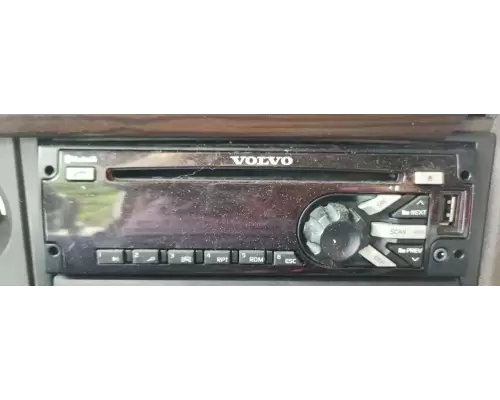 Volvo VNL Radio