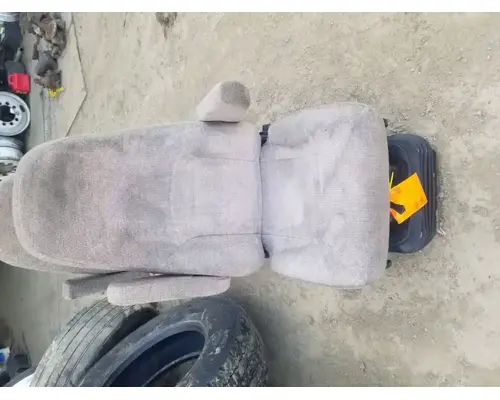 Volvo VNL Seat, Front