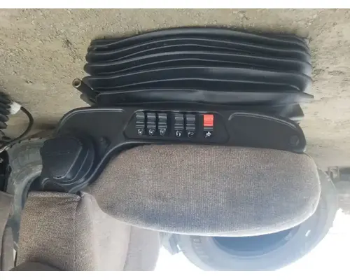 Volvo VNL Seat, Front