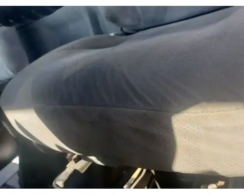 Volvo VNL Seat, Front