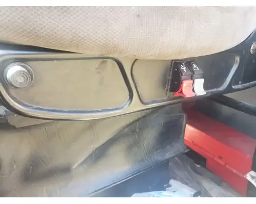 Volvo VNL Seat, Front