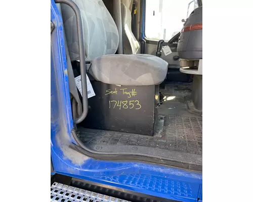 Volvo VNL Seat, Front