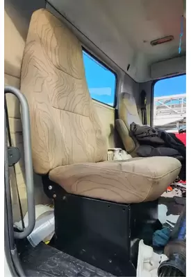 Volvo VNL Seat, Front