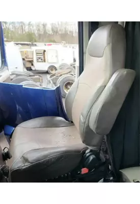 Volvo VNL Seat, Front