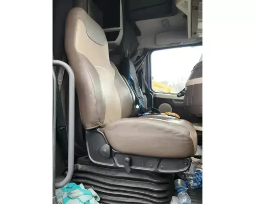 Volvo VNL Seat, Front