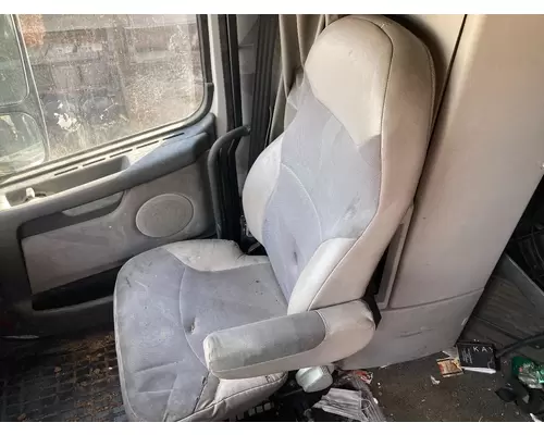 Volvo VNL Seat (Air Ride Seat)