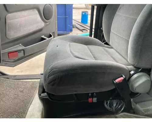 Volvo VNL Seat (Air Ride Seat)