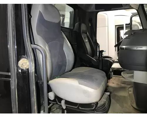 Volvo VNL Seat (Air Ride Seat)