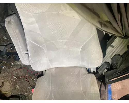 Volvo VNL Seat (Air Ride Seat)