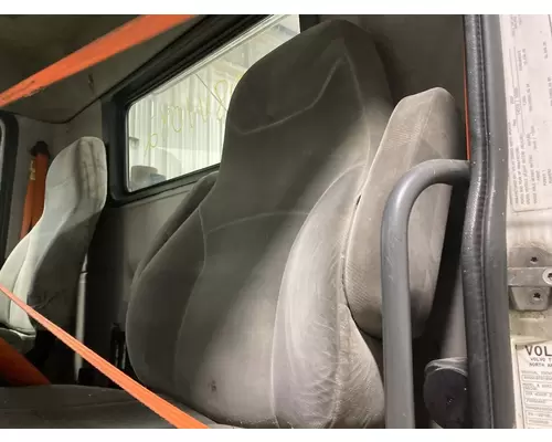 Volvo VNL Seat (Air Ride Seat)