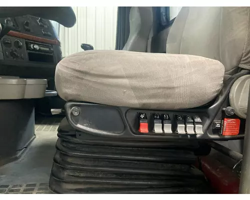 Volvo VNL Seat (Air Ride Seat)