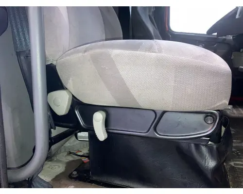 Volvo VNL Seat (Air Ride Seat)