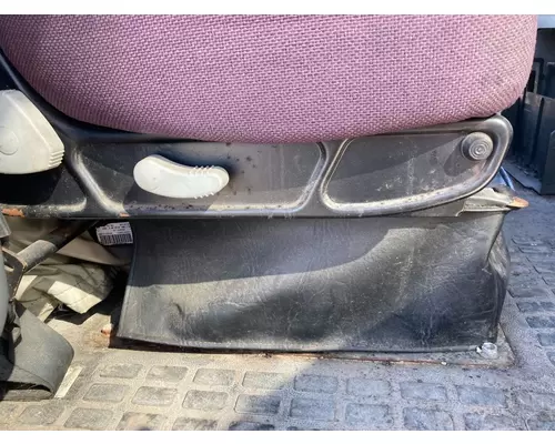 Volvo VNL Seat (Air Ride Seat)