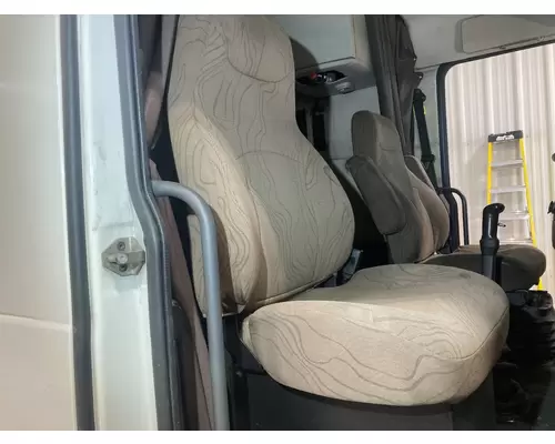 Volvo VNL Seat (non-Suspension)