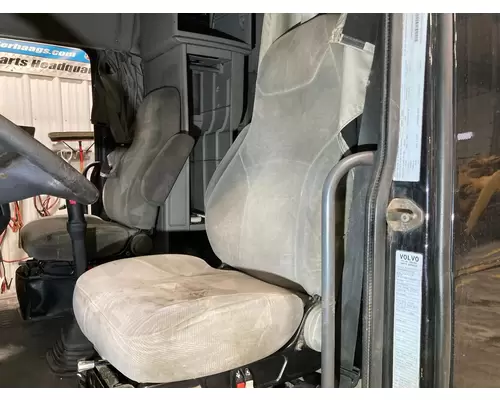 Volvo VNL Seat (non-Suspension)