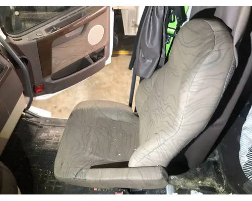 Volvo VNL Seat (non-Suspension)
