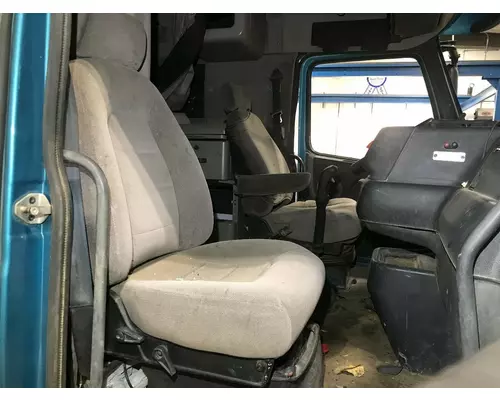 Volvo VNL Seat (non-Suspension)
