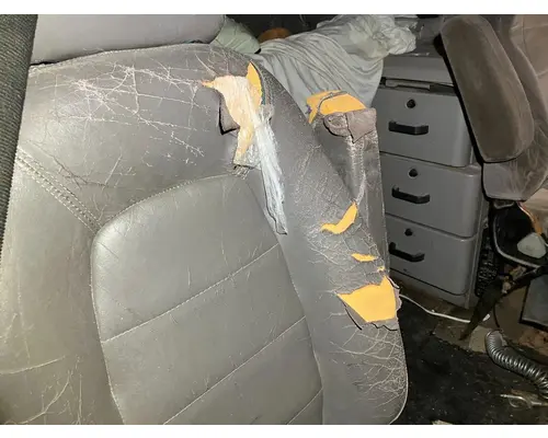 Volvo VNL Seat (non-Suspension)