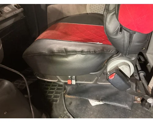 Volvo VNL Seat (non-Suspension)