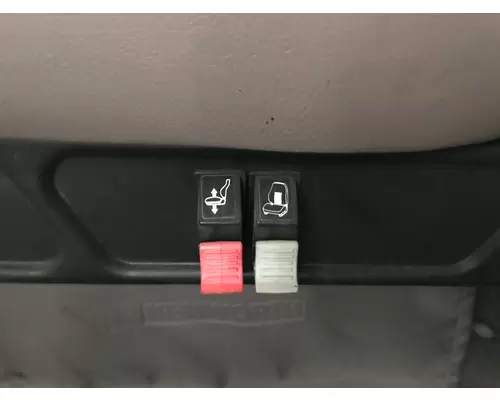 Volvo VNL Seat (non-Suspension)