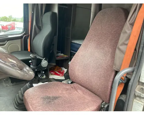 Volvo VNL Seat (non-Suspension)