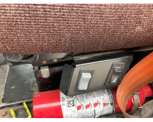 Volvo VNL Seat (non-Suspension)