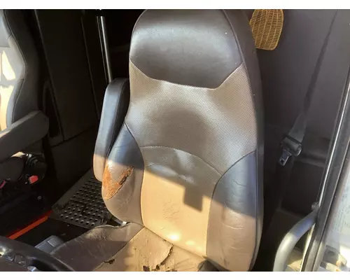 Volvo VNL Seat (non-Suspension)