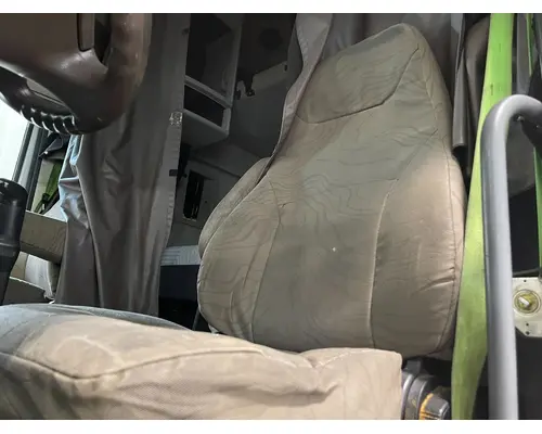 Volvo VNL Seat (non-Suspension)