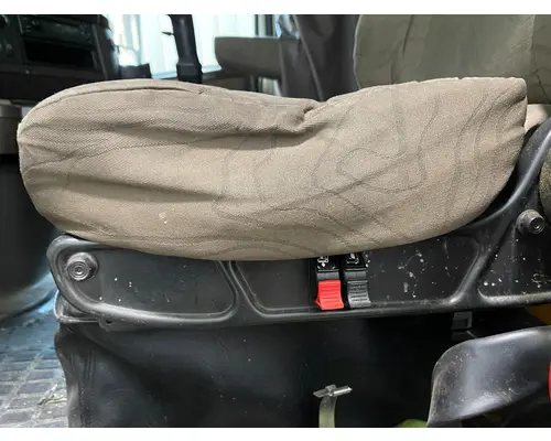 Volvo VNL Seat (non-Suspension)