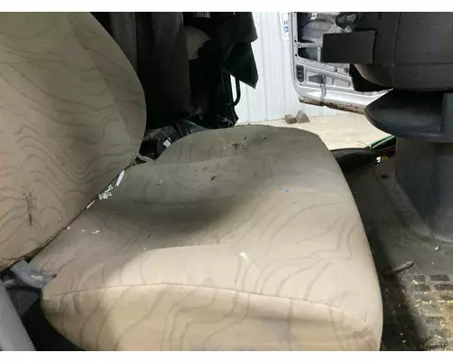 Volvo VNL Seat (non-Suspension)