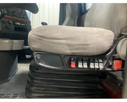 Volvo VNL Seat (non-Suspension)