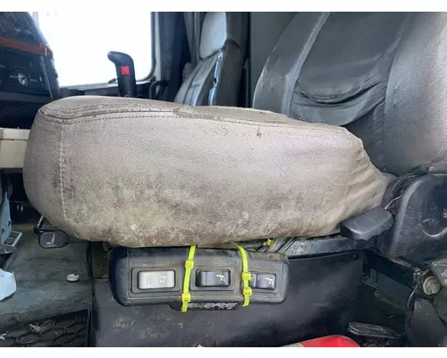 Volvo VNL Seat (non-Suspension)