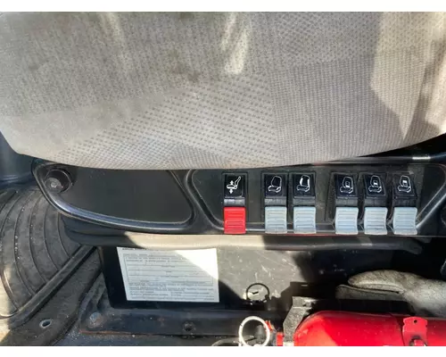 Volvo VNL Seat (non-Suspension)