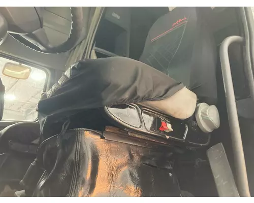 Volvo VNL Seat (non-Suspension)
