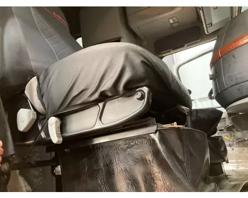 Volvo VNL Seat (non-Suspension)