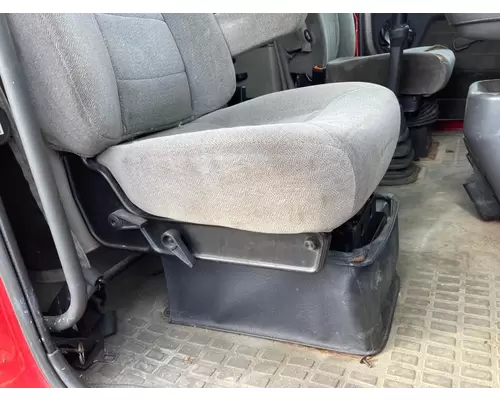 Volvo VNL Seat (non-Suspension)