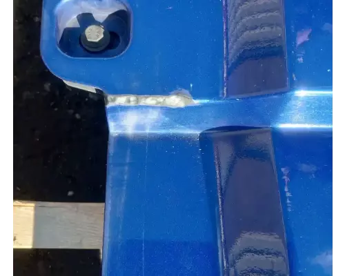 Volvo VNL Side Fairing