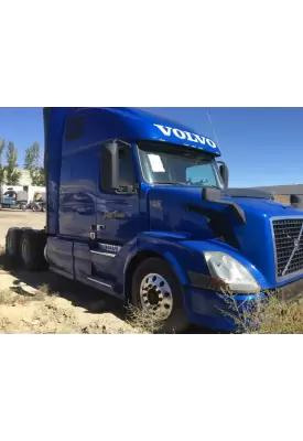 Volvo VNL Side Fairing