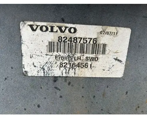 Volvo VNL Side Fairing