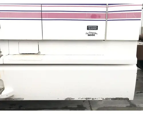 Volvo VNL Skirt