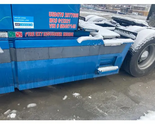 Volvo VNL Skirt
