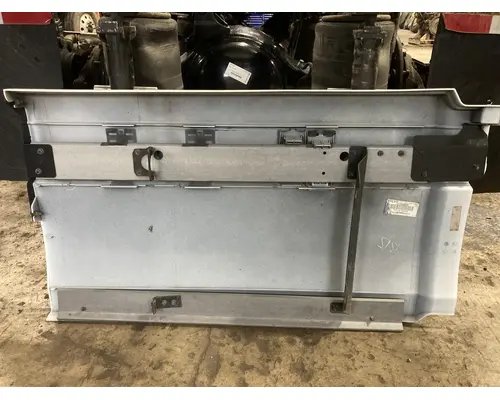 Volvo VNL Skirt