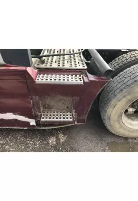 Volvo VNL Skirt