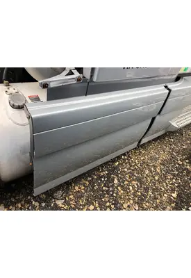 Volvo VNL Skirt